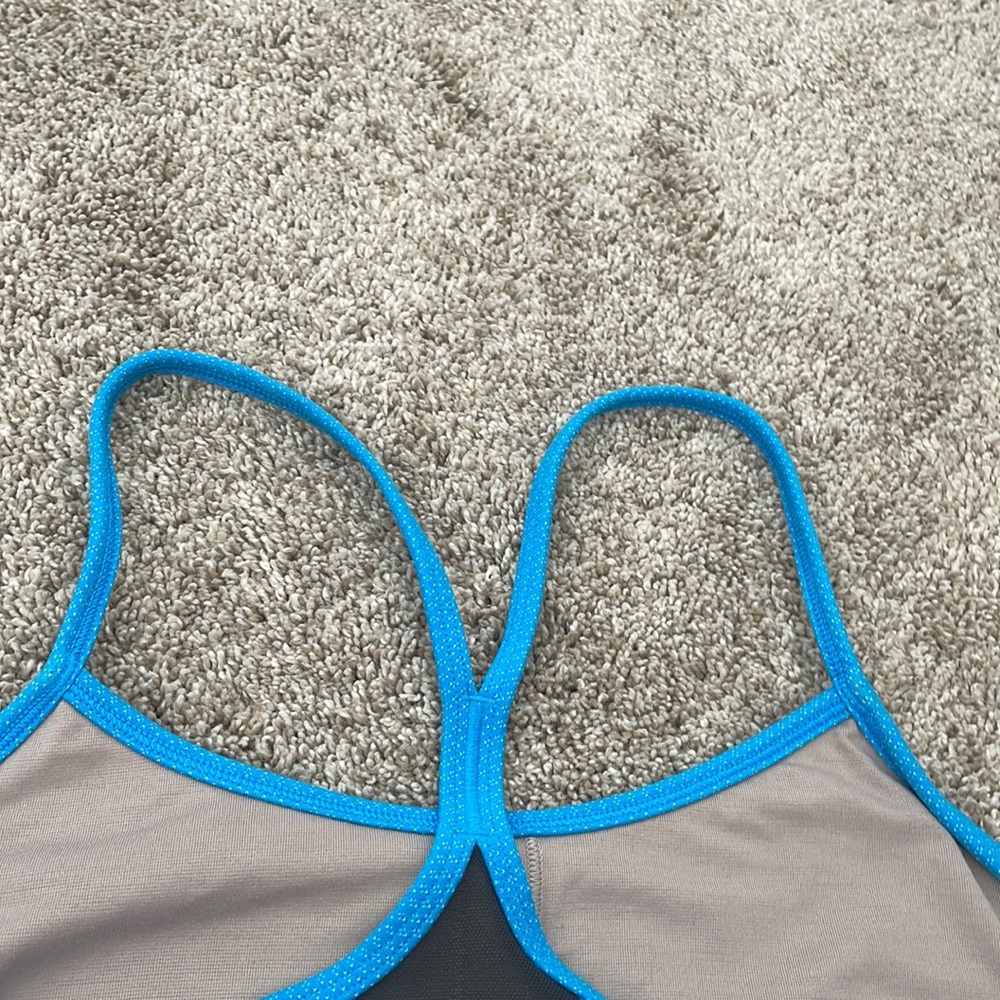 Lululemon Sports Bra - Picture 5 of 5